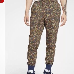 ‼️SOLD‼️ Nike men’s  Floral Joggers (S)
